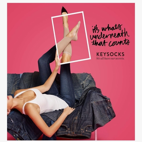 Brown No-Show Knee High Socks - Picture 3 of 12